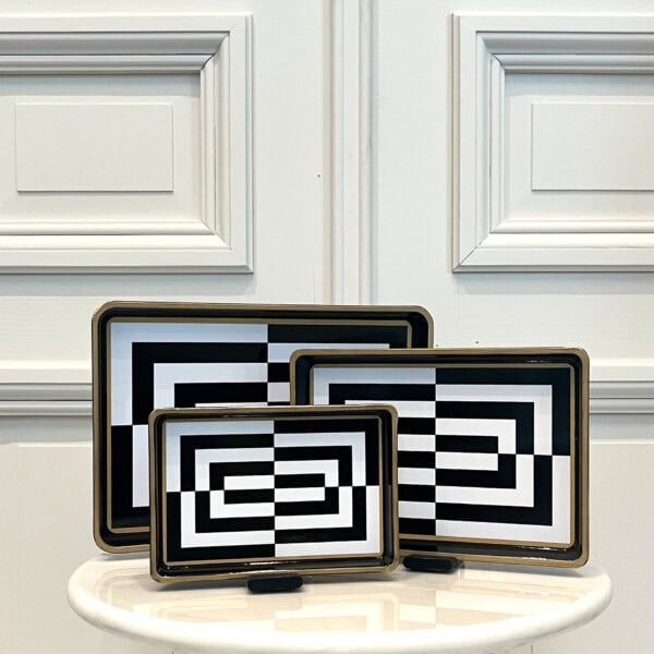 Plateaux noir et blanc