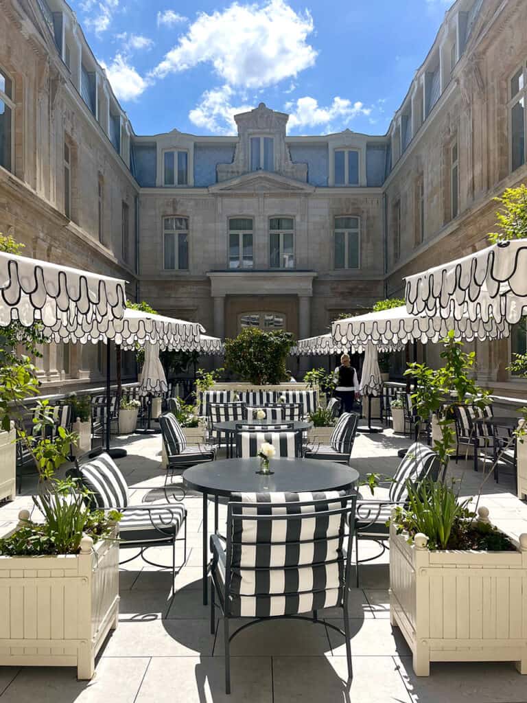2_patio_page_restaurant